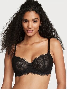 NWOT Victoria’s Secret Dark Green Lace Dream Angels Unlined Balconette Bra 34DD